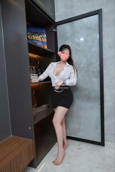 THUỲ TRANG Gái miền tây
