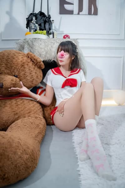 Hồng Nhung❤️Thần dâm bú cu❤️liếm láp phê quên lối về