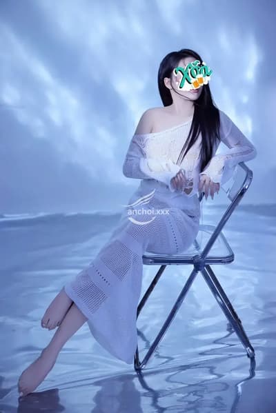 KIỀU ANH_ XINH DÂM PHỤC VỤ VUI VẺ NHƯ NY