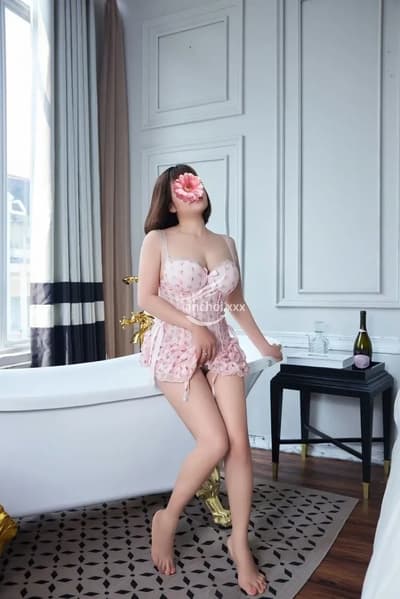 ❤️BÀI CÓ CLIP❤️ HÀ VY XINH VÚ TO KẸP XÚC XÍCH ĐÁ BI BÚ CU RẤT DÂM CHIỀU KHÁCH