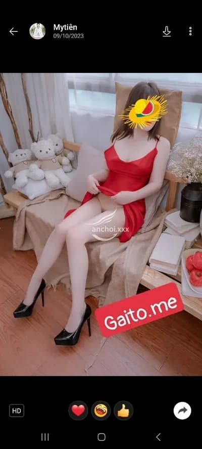 Thủy Tiên em gái miền tây xinh xắn chiều khách