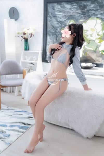 THÙY LINH ❤️ Cô bé đáng yêu cá tính, môi xinh mút cực sướng