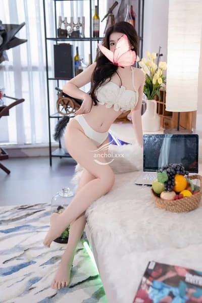 LINH LINH_ SEXY QUYẾN RŨ - KỸ NĂNG THẦN DÂM - VÚ TO BÍM KHÍT E CHIỀU CHUỘNG NHIỆT TÌNH ÔM ẤP NHƯ NGƯỜI YÊU