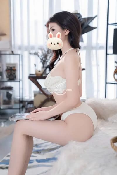 LINH LINH_ SEXY QUYẾN RŨ - KỸ NĂNG THẦN DÂM - VÚ TO BÍM KHÍT E CHIỀU CHUỘNG NHIỆT TÌNH ÔM ẤP NHƯ NGƯỜI YÊU