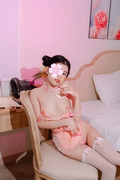 TIỂU VY 2K8- NON TƠ SEXY ĐÁNG YÊU QUYẾN RŨ