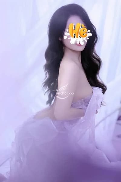 BẢO NHI_ XINH DÂM PHỤC VỤ VUI VẺ