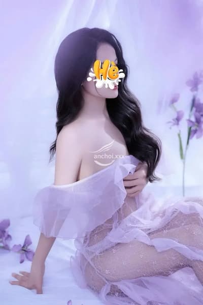 BẢO NHI_ XINH DÂM PHỤC VỤ VUI VẺ