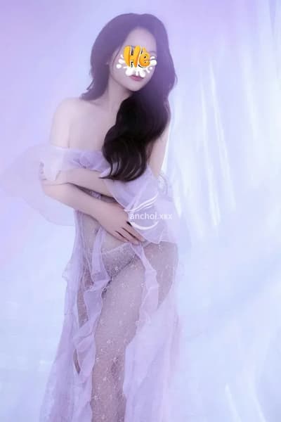 BẢO NHI_ XINH DÂM PHỤC VỤ VUI VẺ