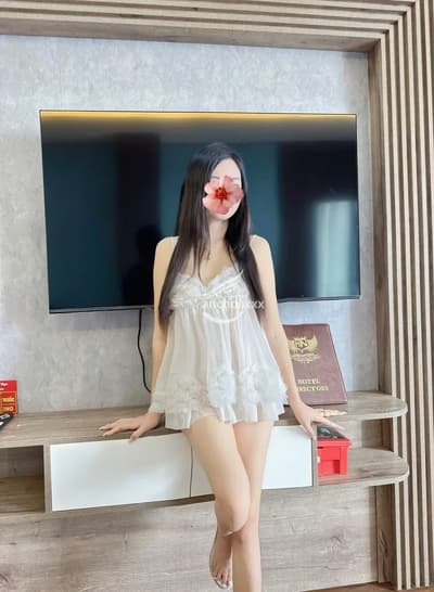 KHẢ VY_XINH DÂM CAO CÂP PHỤC VỤ VUI VẺ