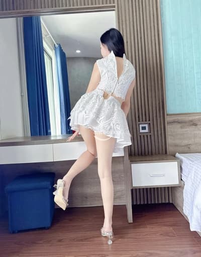 KHẢ VY_XINH DÂM CAO CÂP PHỤC VỤ VUI VẺ