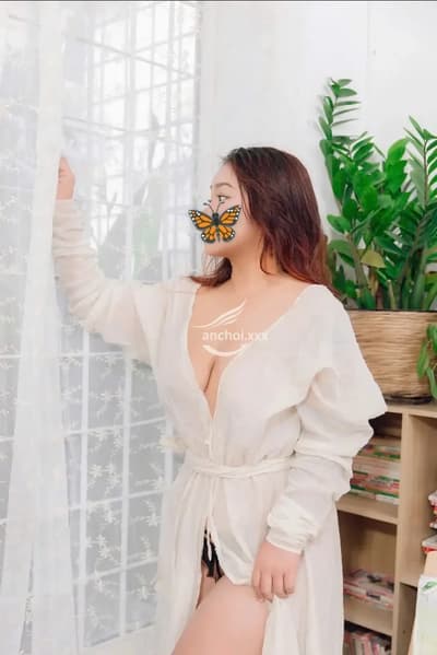BÉ NHI_NON TƠ XINH DÂM PHỤC VỤ VUI VẺ