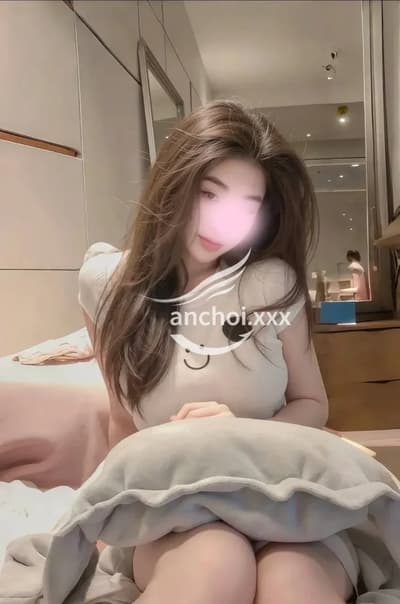 Hạ Vũ- bé hàng non tơ tưới xanh hấp dẫn!!!