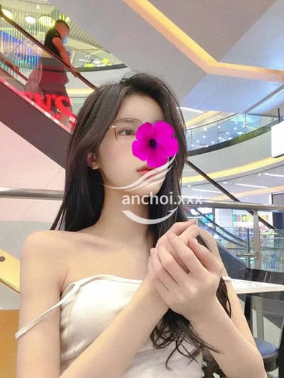 HOT GIRL LY LY BABY_ CHÂN DÀI 1M7_MẶT XINH NHƯ THIÊN THẦN CHUẨN DÁNG SIÊU MẪU
