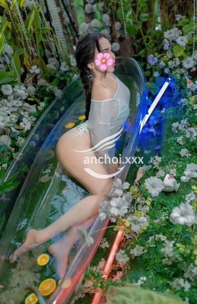 Trân Châu :Thiếu nữ Sexy - Dáng xinh Ngực đẹp ,da trắng cực xinh