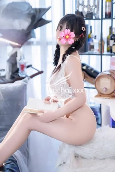 Quỳnh Kol -búp bê baby xinh đẹp quyến rũ 