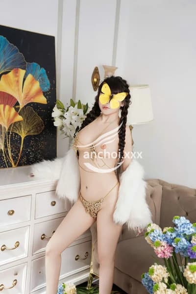 TRÂM ANH THẦN XINH XẮN VÚ TO TÌNH CẢM