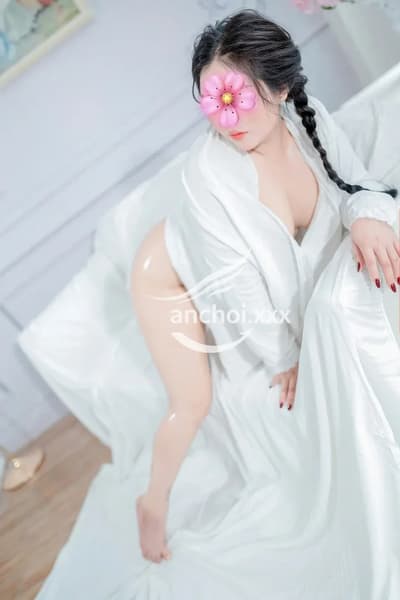 quỳnh chi _ xinh dâm phục vụ vui vẻ