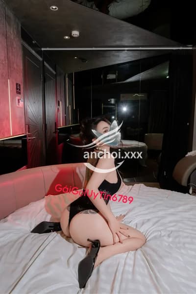 Gymer❤️UYÊN NHI❤️Xinh Trắng Vú To Mông Căng-Thân Thiện Tình Cảm Nhiệt Tình