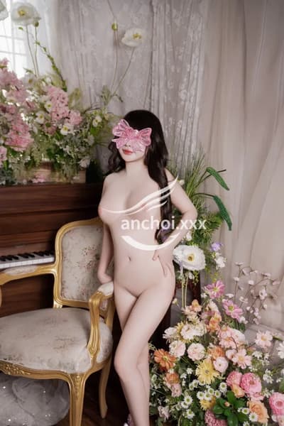 Linh linh _ baby girl mặt xinh _ vú to hàng thật 100% căng tròn vui vẻ dễ thương