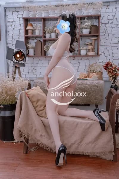 HỒNG TRANG EM GÁI CAO RÁO VÚ TO XINH XẮN VUI VẺ