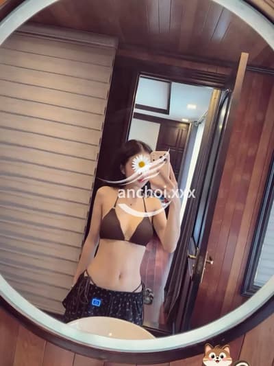 NEW DIỄM HY MẶT XINH DÁNG ĐẸP LÀM TÌNH CỰC PHÊ. 