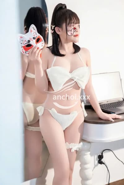 NGỌC ANH_ MÌNH DÂY XINH DÂM DA TRẮNG LÀM TÌNH CHUYÊN NGHIỆP