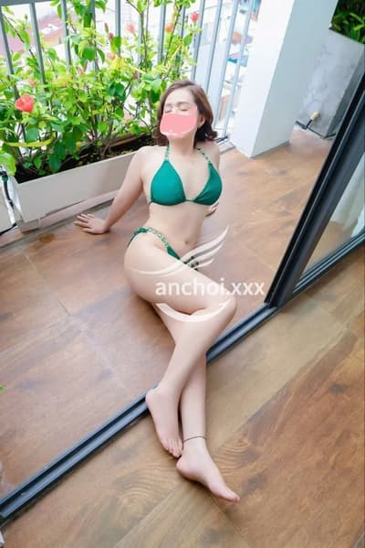 Anna- em hàng ngoan hiền dể thương, ngoan dâm!!!