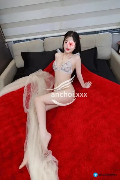 Hot Teen THỦY TIÊN 2k7 Mặt Xinh Baby,Da Trắng Bym Khít