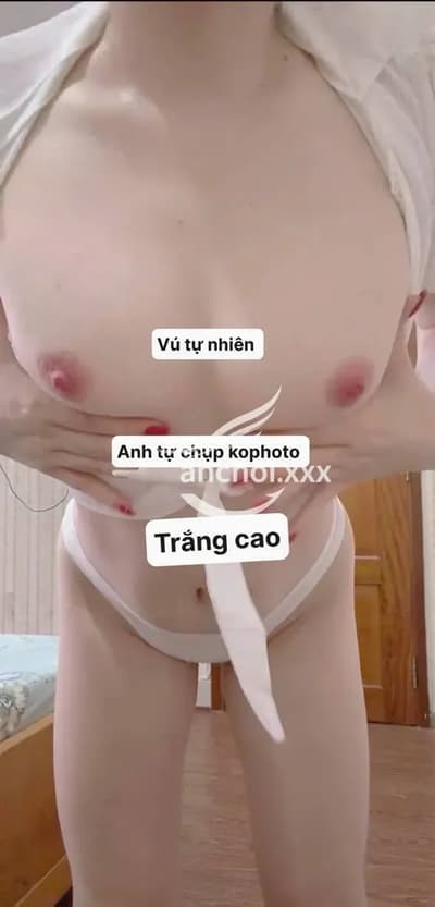 HOT NGỌC TRINH DÁNG CAO DA TRẮNG ĐẸP, BÍM HỒNG ĐÊ MÊ