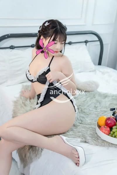 NGỌC BÍCH _XINH ĐẸP NHẸ NHÀNG TÌNH CẢM NHƯ NGƯỜI YÊU