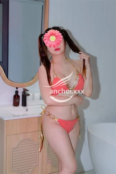 HOT NGỌC HÂN ,MÔNG VÚ TO TRÒN, DÁNG CAO, SIÊU DÂM