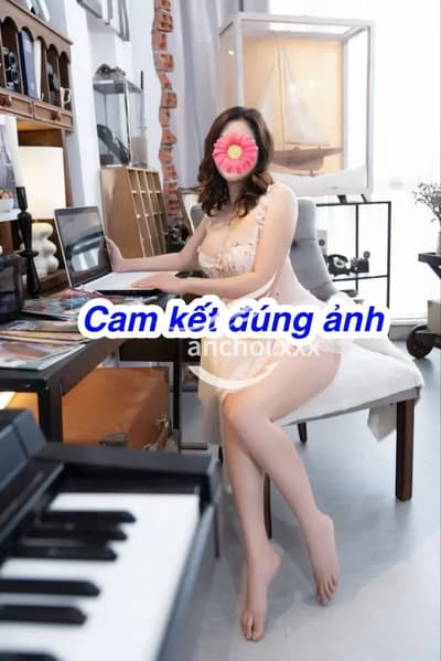 TÚ VÂN DÁNG CAO, MÔNG NỞ, VÚ TO NGON,BÚ LIẾM MIỆT MÀI
