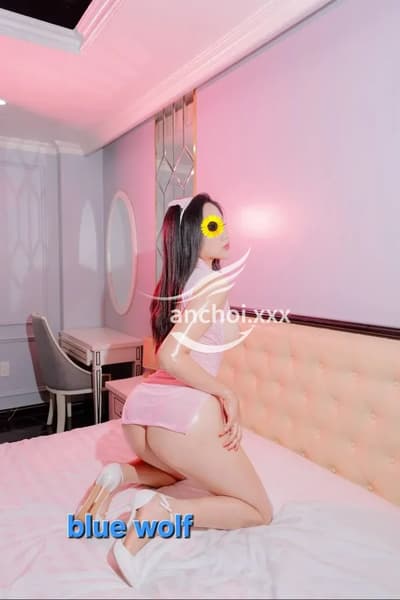 Quỳnh Anh_siêu mẫu vô cùng xinh đẹp với quả body căng đét