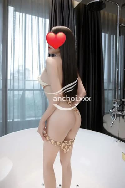 GÁI XINH BÉ SAM_ KHUÔN MẶT ẤN TƯỢNG_DA TRẮNG CHÂN DÀI_LÀM TÌNH MAX PHÊ