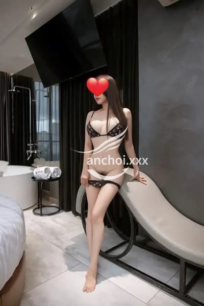 GÁI XINH BÉ SAM_ KHUÔN MẶT ẤN TƯỢNG_DA TRẮNG CHÂN DÀI_LÀM TÌNH MAX PHÊ