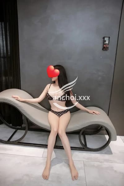 GÁI XINH BÉ SAM_ KHUÔN MẶT ẤN TƯỢNG_DA TRẮNG CHÂN DÀI_LÀM TÌNH MAX PHÊ