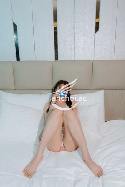Quỳnh Trang 170cm Xinh Xắn, Ngọt Ngào, Dáng Đẹp,Rất Yêu Nghề