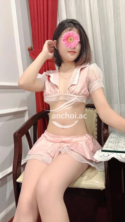 BÉ GẤU XINH NON MƠN MỞN.