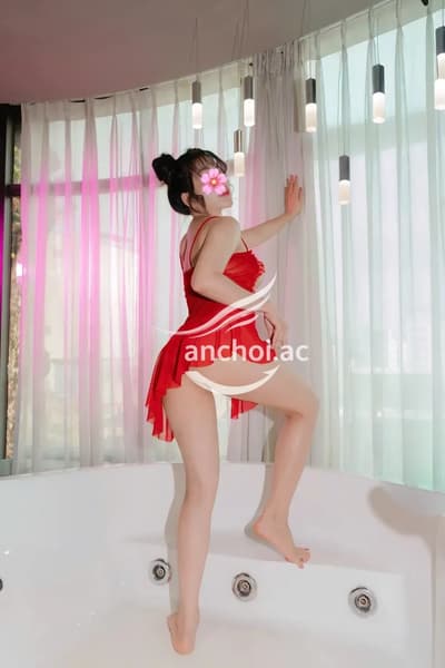 Hoàng Kim - Cô Gái Dâm Đãng Bú Liếm Làm Tình Phê Tê Tái