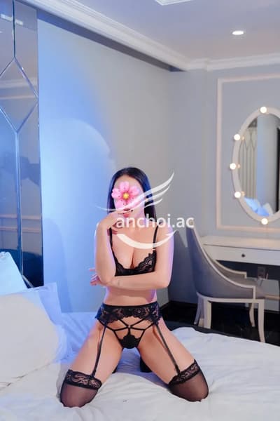Bé Giao - Sexy Girl- Yêu Chiều Khách Như Người Tình