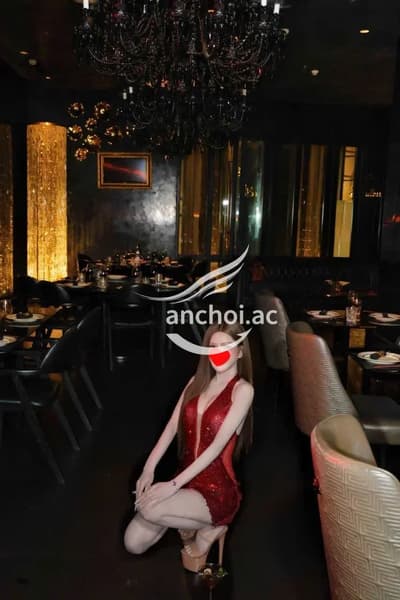Cát Tiên_ Hotgirl xinh đẹp, body nuột như người mẫu