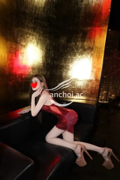 Cát Tiên_ Hotgirl xinh đẹp, body nuột như người mẫu