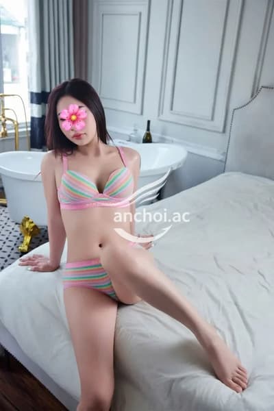 💕Bảo Nhi 💋 Mặt xinh kute bú liếm mông siêu nẩy