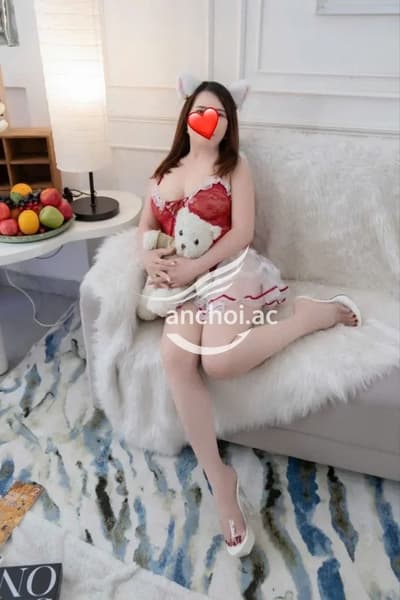 Ngọc Anh- em hàng nhẹ nhàng, ngoan dâm!!!