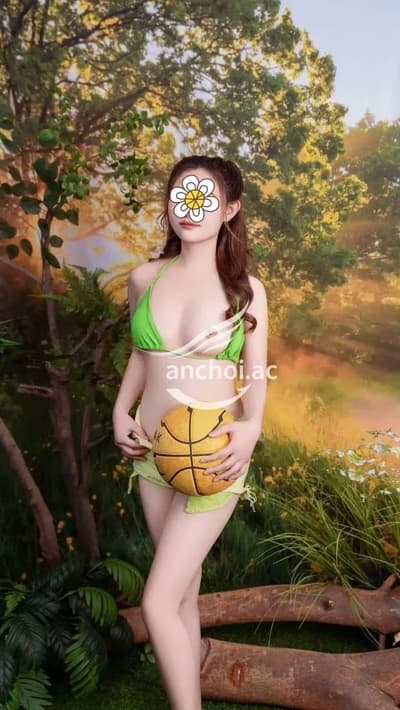 NGỌC NHI - FACE XINH DÁNG ĐẸP CỰC DÂM