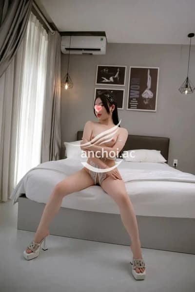 Linh Chi - Thiên Thần 2K2 Xinh Vô Đối, Trắng Trẻo Body Chảy Sữa[107]
