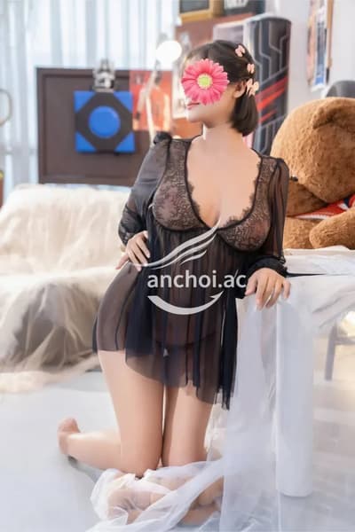 Hà Linh - Vú To, Bướm mướt, làm tình bảo phê