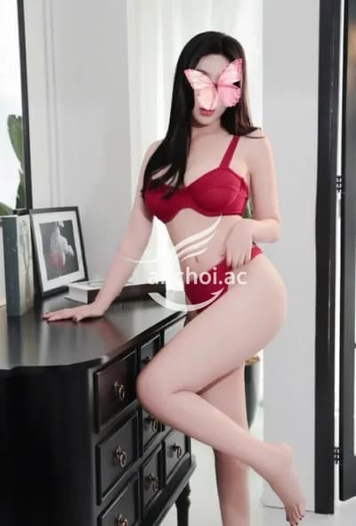 San San Xinh Xắn - Massage kích dục