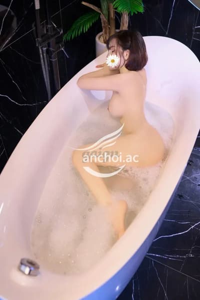NHẬT LINH - VÚ TO BÓP ĐÃ - DA TRẮNG MỊN - LÀM TÌNH KHÉO LÉO - NGỌT NGÀO CẢM XÚC - TÌNH CẢM CHIỀU KHÁ