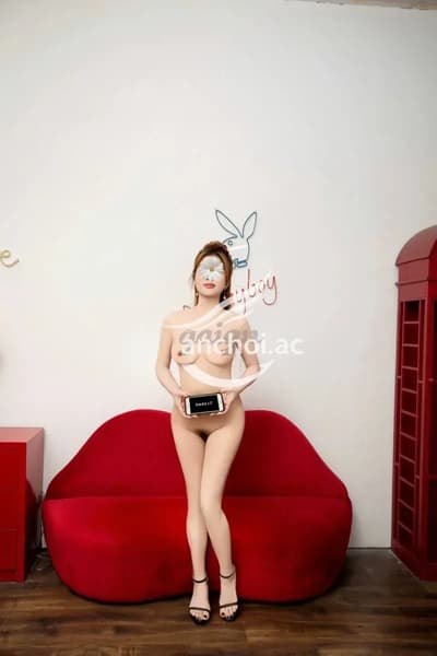 Ngọc Hân - em gái sexxy gợi tình , gặp em là mê phê quên lối về